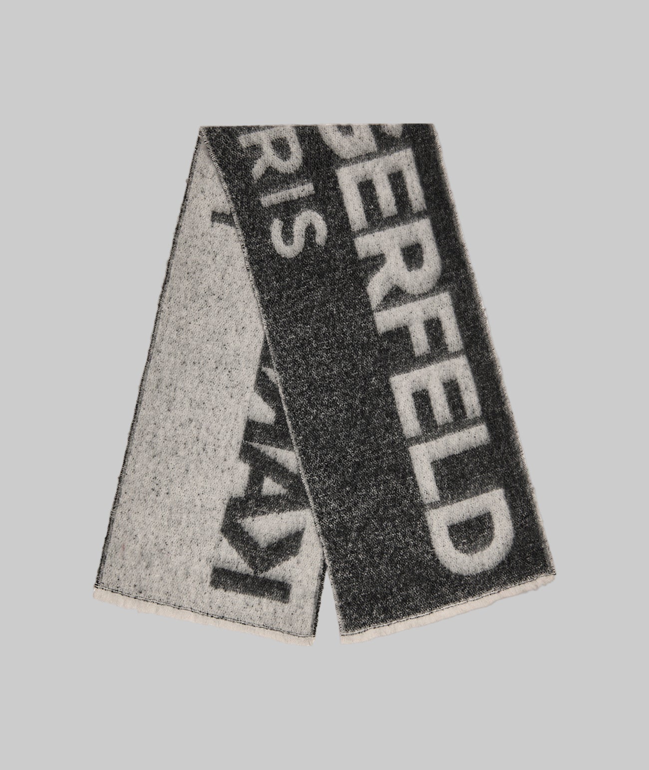 LOGO FLUFFY BLANKET SCARF View 2 | Women's Accessories LOGO FLUFFY BLANKET SCARF View 2 | Women's Accessories