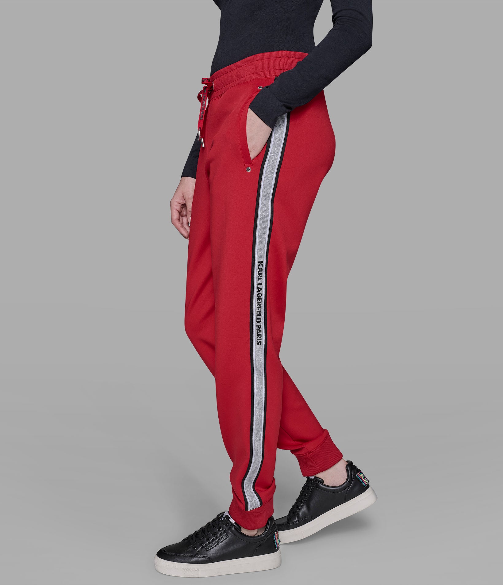 LOGO TAPE JOGGER VIEW 3 | Valentine's Day Shop LOGO TAPE JOGGER VIEW 3 | Valentine's Day Shop