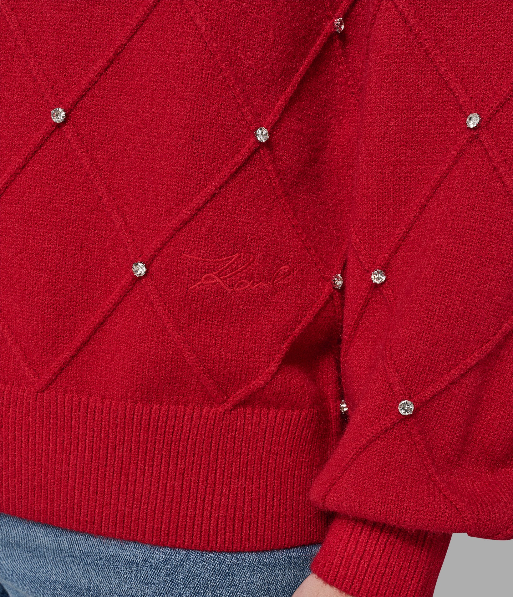 PEARL V-NECK SWEATER VIEW 5 | Valentine's Day Shop PEARL V-NECK SWEATER VIEW 5 | Valentine's Day Shop