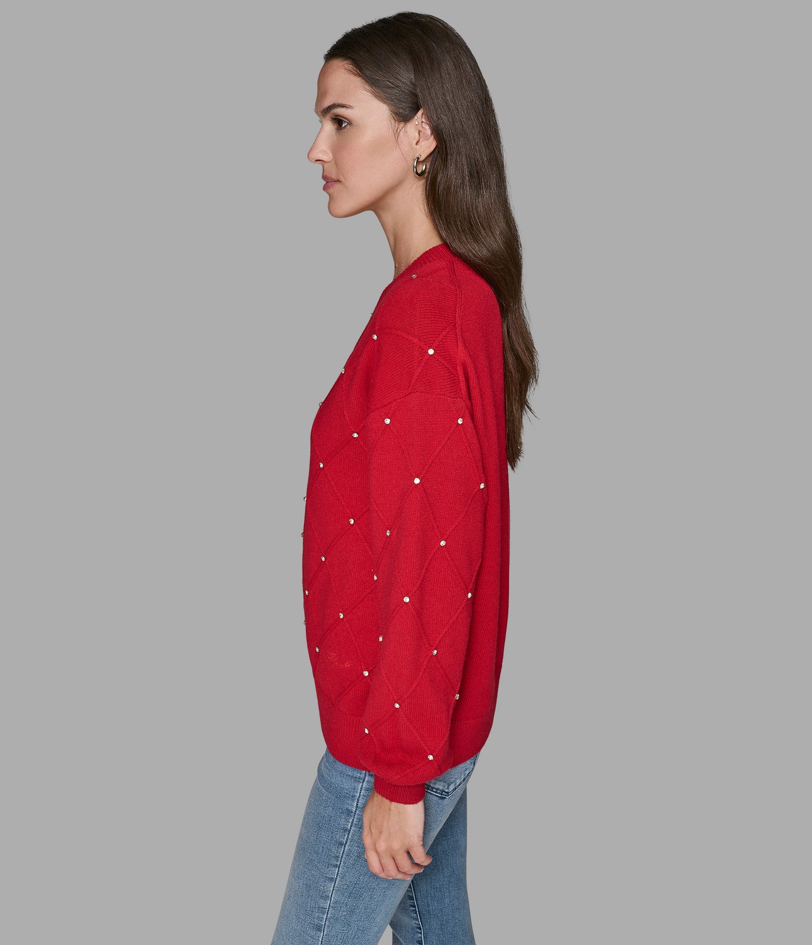 PEARL V-NECK SWEATER VIEW 3 | Valentine's Day Shop PEARL V-NECK SWEATER VIEW 3 | Valentine's Day Shop
