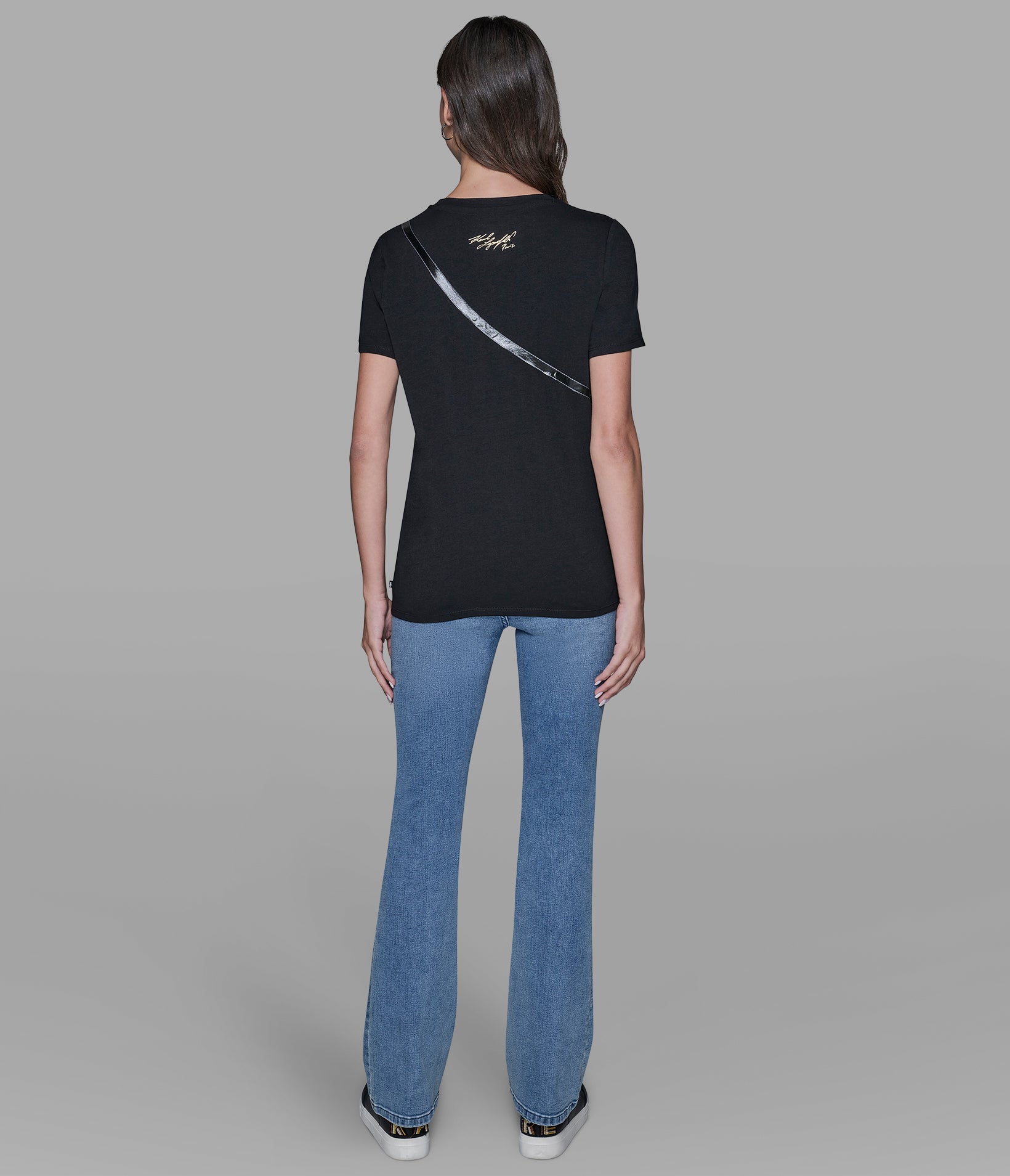 CAMERA BAG TEE VIEW 5 CAMERA BAG TEE VIEW 5