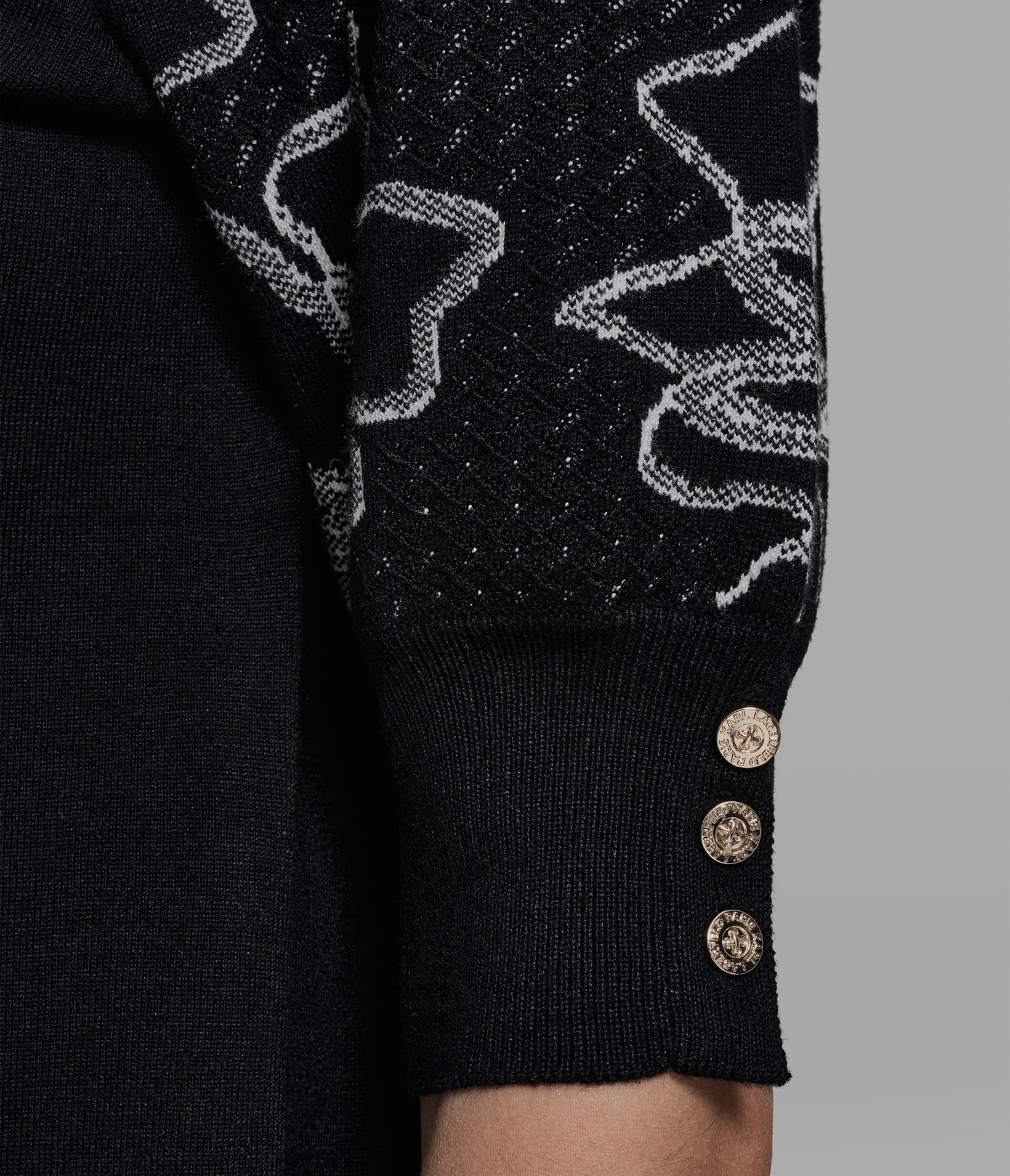 FLORAL V-NECK SWEATER VIEW 6 | Valentine's Day Shop FLORAL V-NECK SWEATER VIEW 6 | Valentine's Day Shop