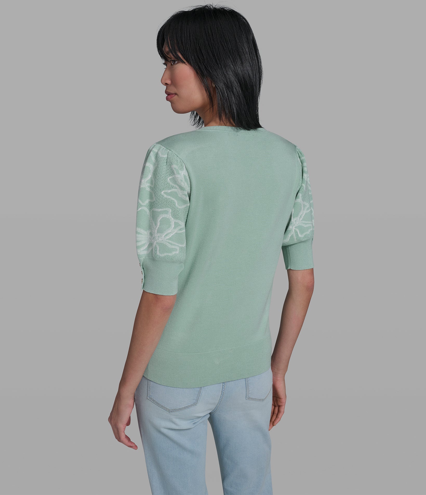 FLORAL V-NECK SWEATER View 2 | Women's Tops & Sweaters FLORAL V-NECK SWEATER View 2 | Women's Tops & Sweaters