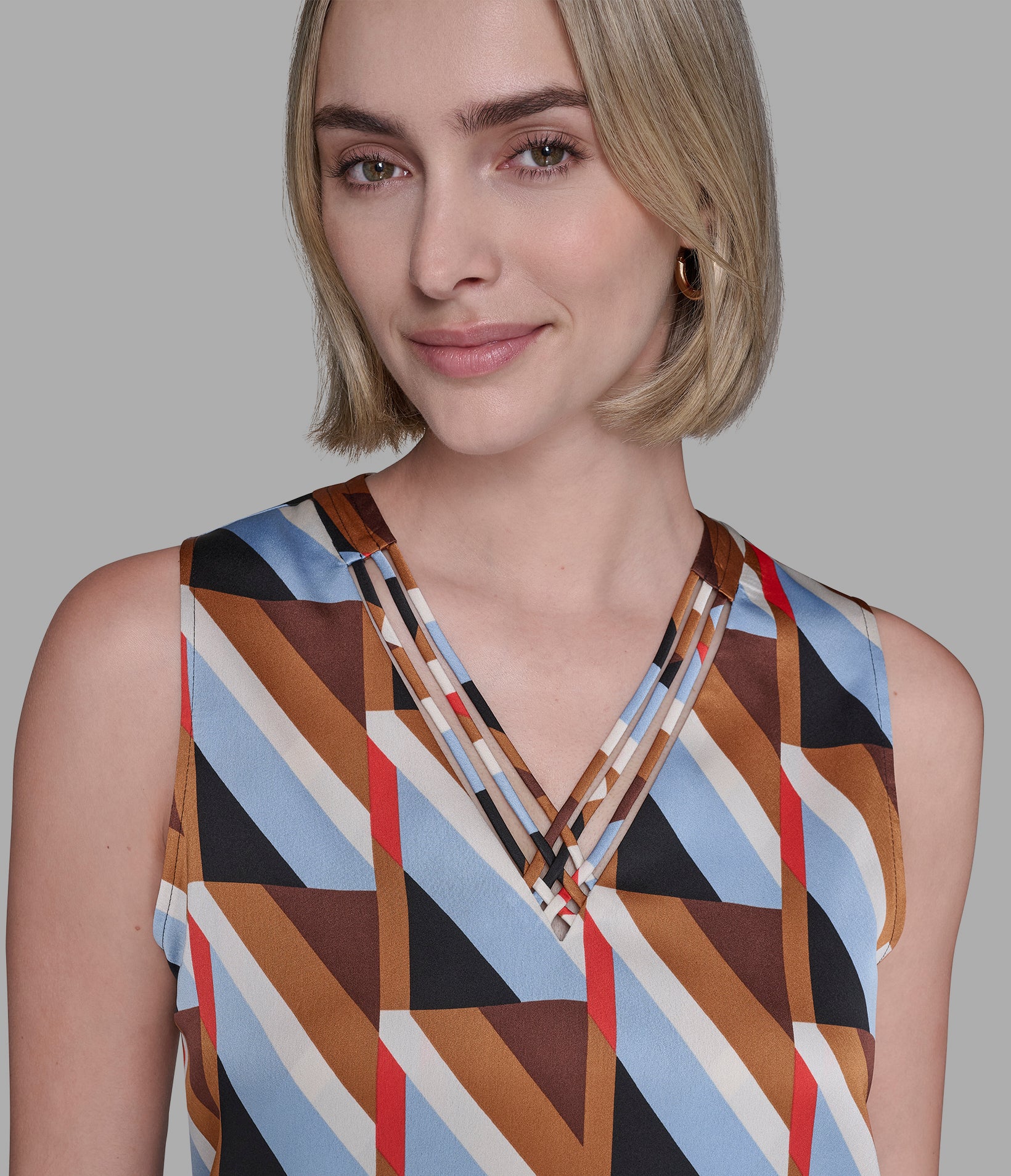 CRISS-CROSS TOP VIEW 5 | Women's Sale CRISS-CROSS TOP VIEW 5 | Women's Sale
