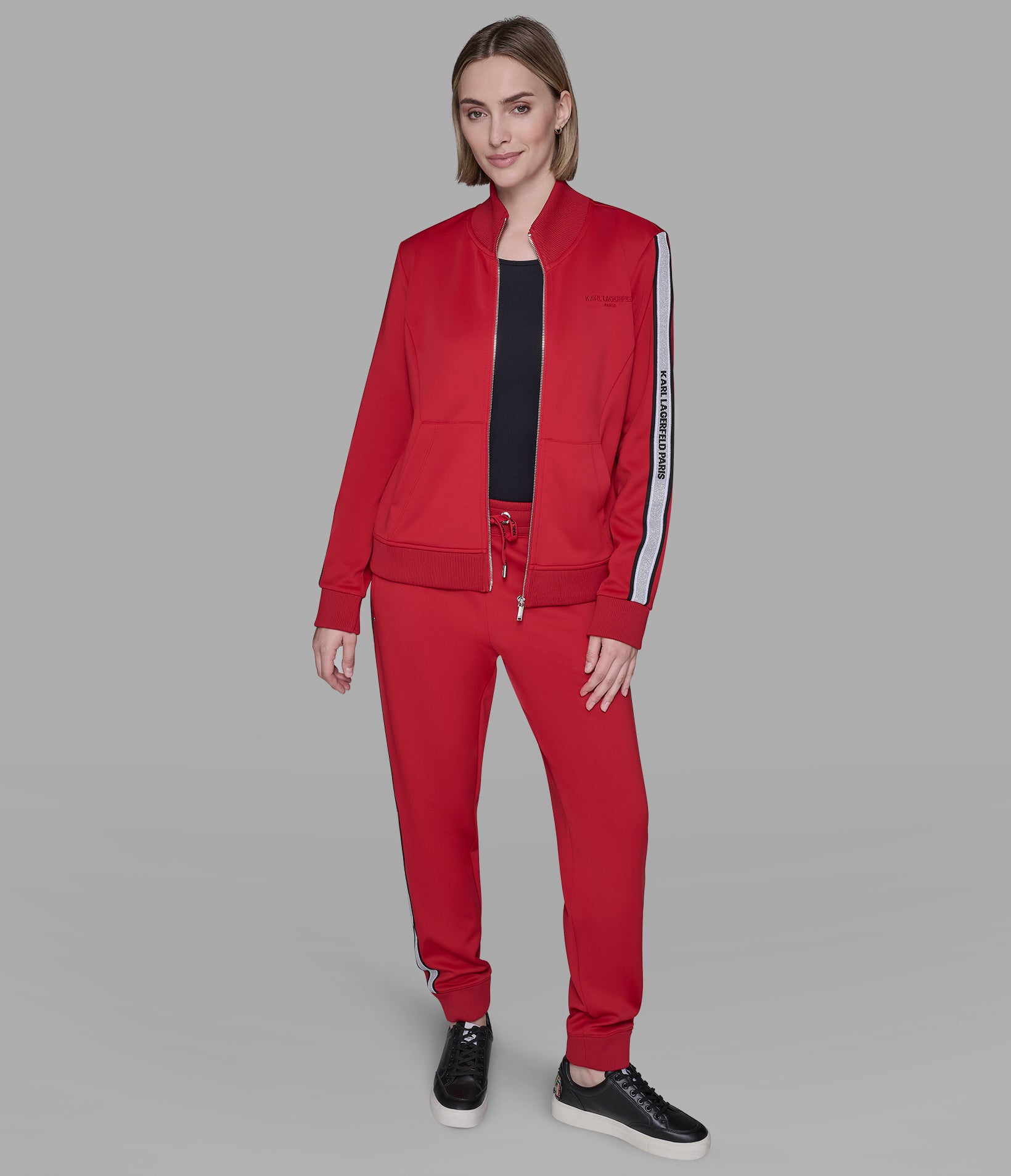 LOGO TAPE JOGGER VIEW 4 | Valentine's Day Shop