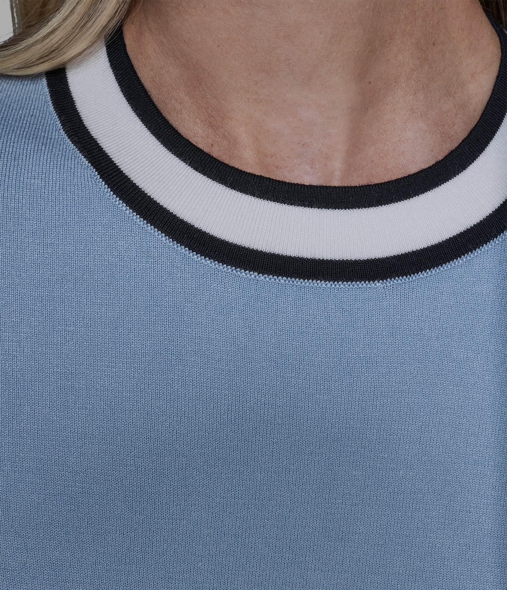 SHORT SLEEVE CONTRAST TRIM SWEATER VIEW 6