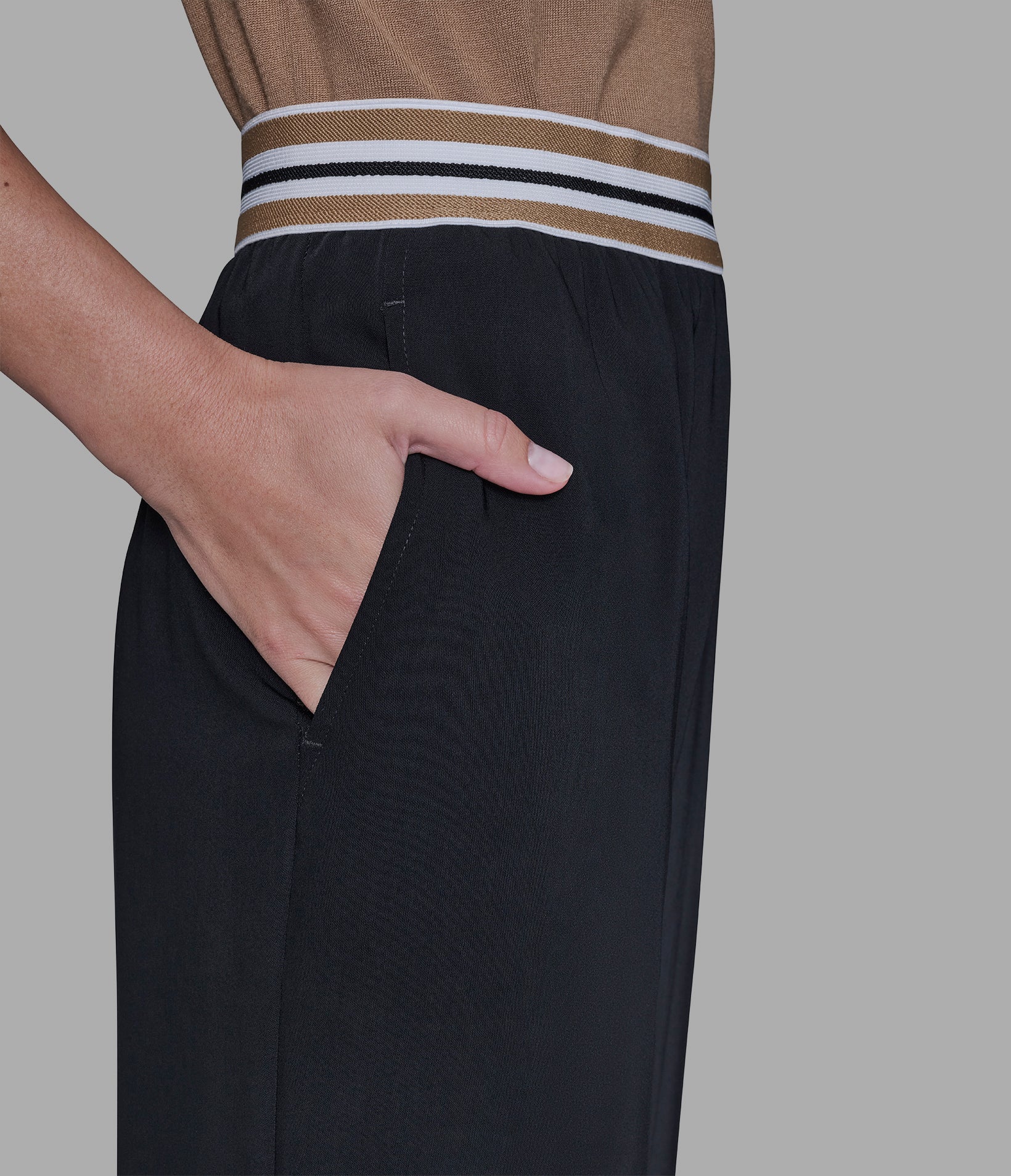 TROUSER WITH LOGO TAPE WAISTBAND VIEW 3 | Men's Pants & Denim