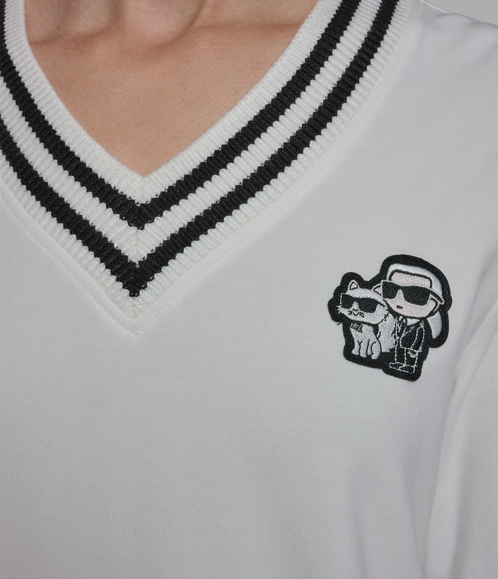 VARSITY PATCH V-NECK SWEATSHIRT VIEW 6