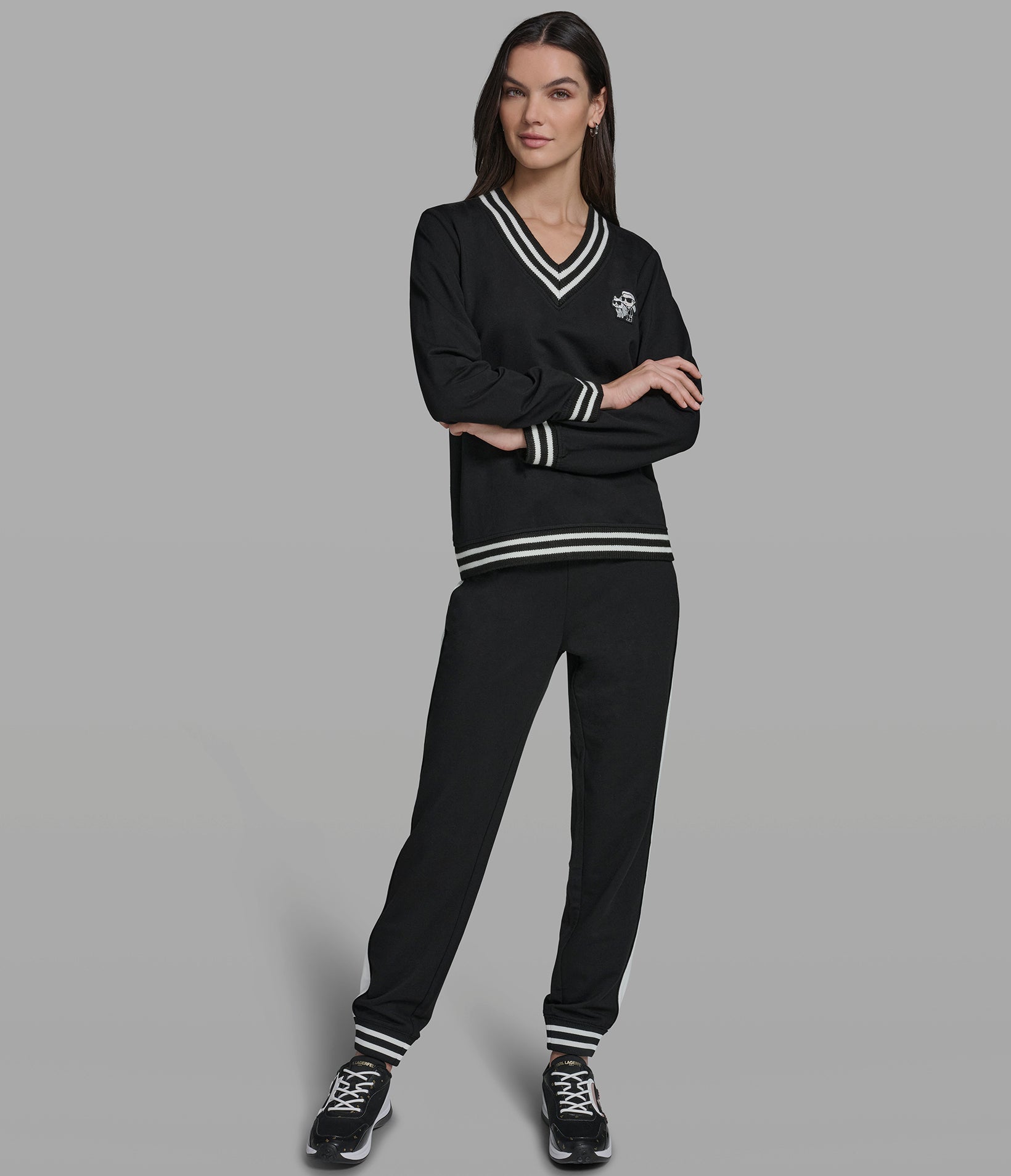 VARSITY PATCH V-NECK SWEATSHIRT VIEW 4