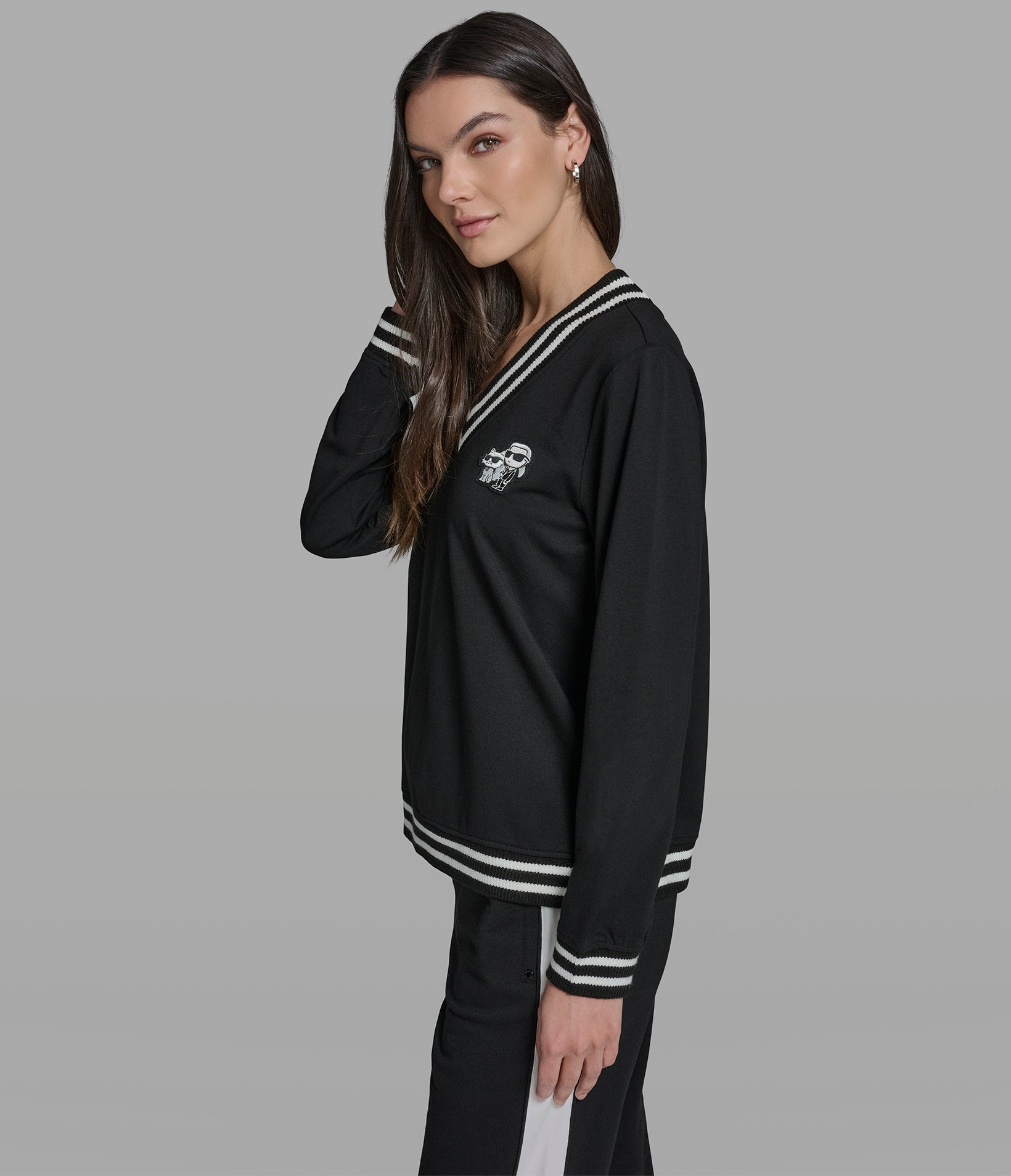 VARSITY PATCH V-NECK SWEATSHIRT VIEW 3