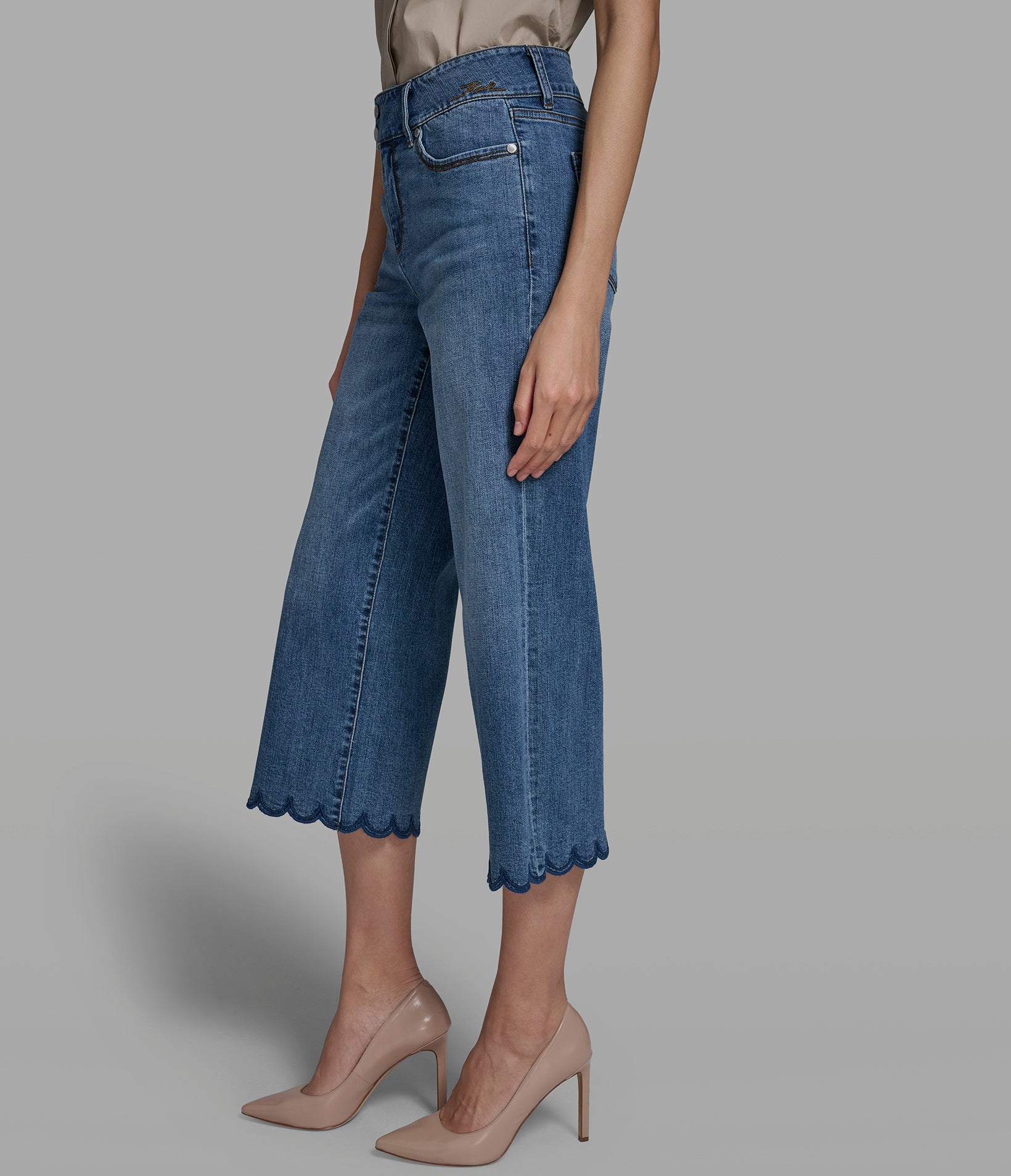 SCALLOPED HEM WIDE-LEG JEANS VIEW 3 | Women's Clothing