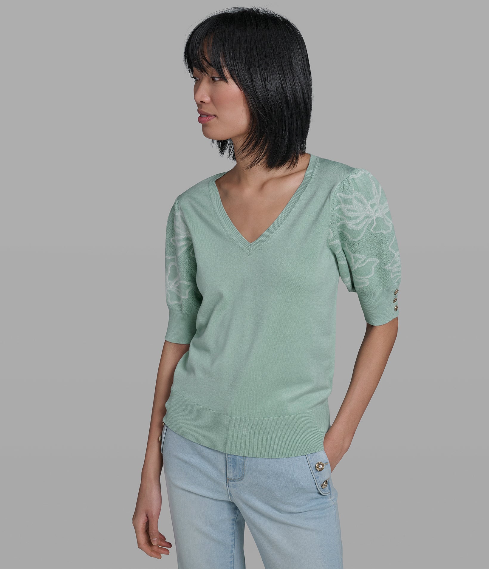 FLORAL V-NECK SWEATER VIEW 3 | Women's Tops & Sweaters