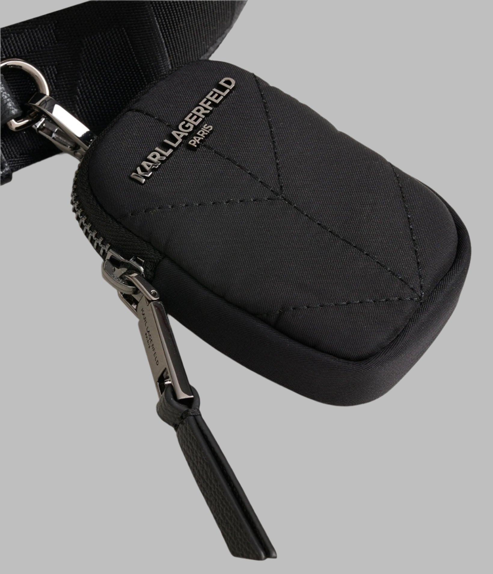 VOYAGE LOGO CROSSBODY VIEW 5